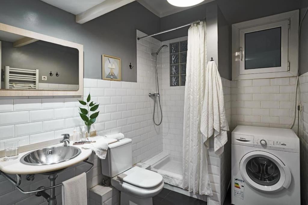 Magnificent 4 Bedroom Apartment In Eixample Barcelona Ngoại thất bức ảnh