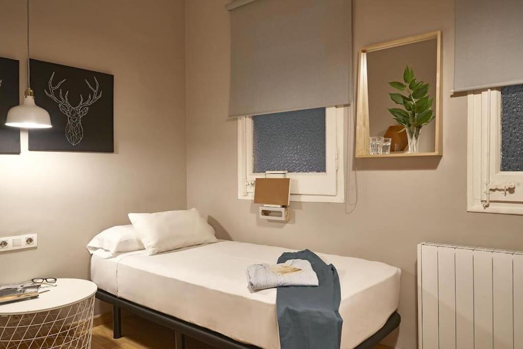 Magnificent 4 Bedroom Apartment In Eixample Barcelona Ngoại thất bức ảnh